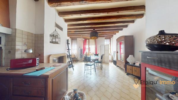 Immeuble mixte en très bon état