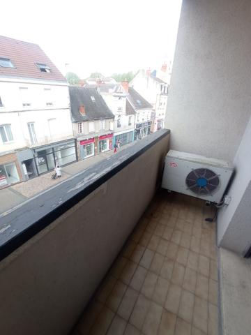 VENTE APPARTEMENT F3 CENTRE VILLE MONTLUCON Montlucon