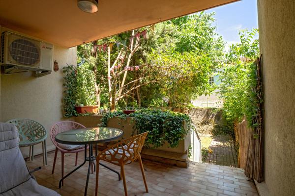 Vente T2 de 56m² avec jardin terrasse et parking plan des quatre seigneurs 34000