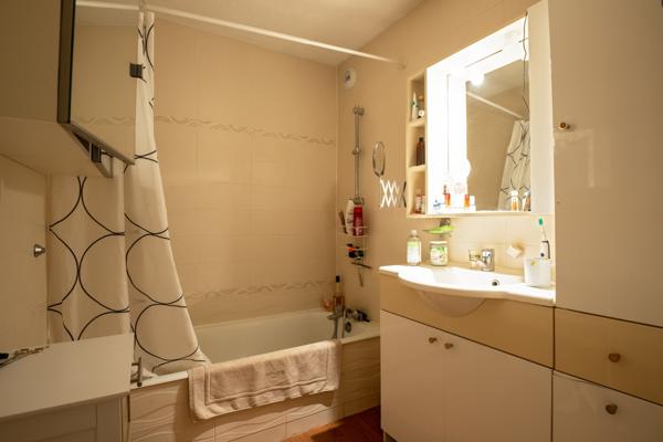 Vente T2 de 56m² avec jardin terrasse et parking plan des quatre seigneurs 34000