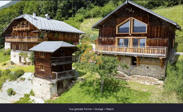 Verchaix (74440) Propriété d’exception 430 m² rénovée, vue montagnes, 17 000 m² en zone naturelle, proche Grand Massif