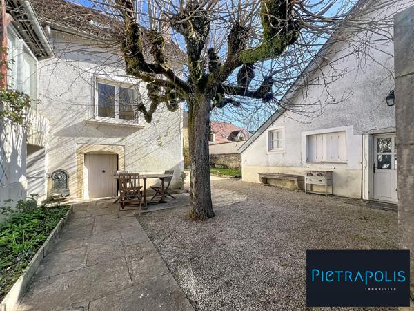 Maison avec dependance et grange