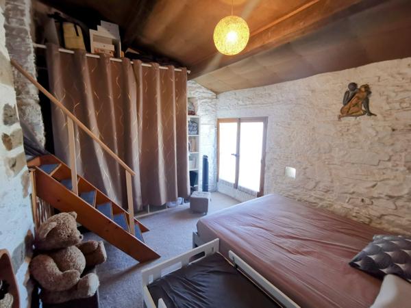 Faugères (34600) Charmante Maison de village rénovée au coeur du Hameau du Soumartre, Faugères