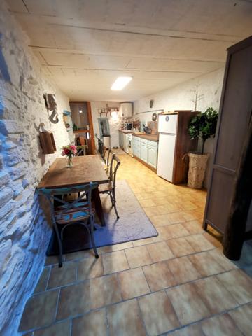 Faugères (34600) Charmante Maison de village rénovée au coeur du Hameau du Soumartre, Faugères