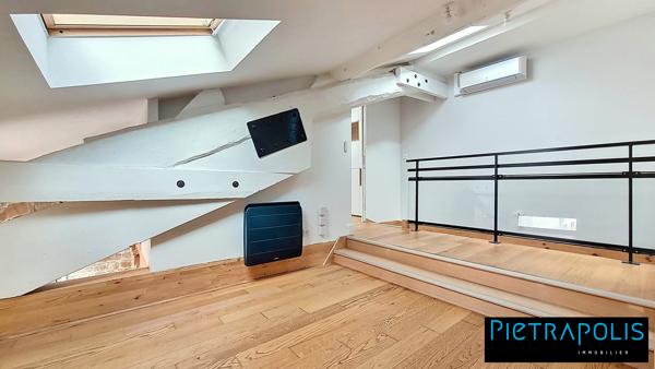 CLIMATISE - Rue Ney - DUPLEX en DERNIER ETAGE - T5 de 86 m²