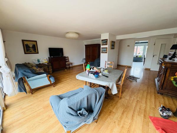 Appartement 3 chambres, un parking place d'Armes