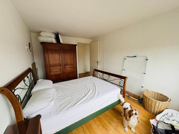 Appartement 3 chambres, un parking place d'Armes