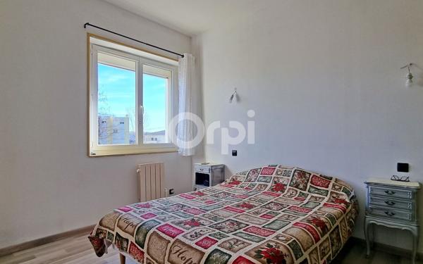 Maison à vendre    6 pièces •  Alès