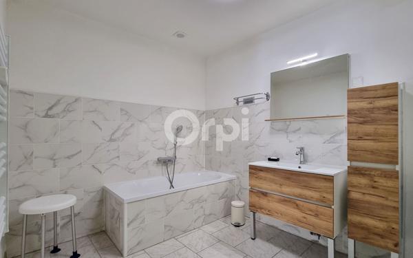 Maison à vendre    6 pièces •  Alès