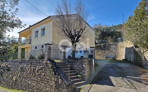 Maison à vendre    6 pièces •  Alès