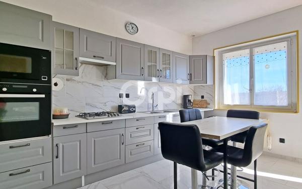 Maison à vendre    6 pièces •  Alès