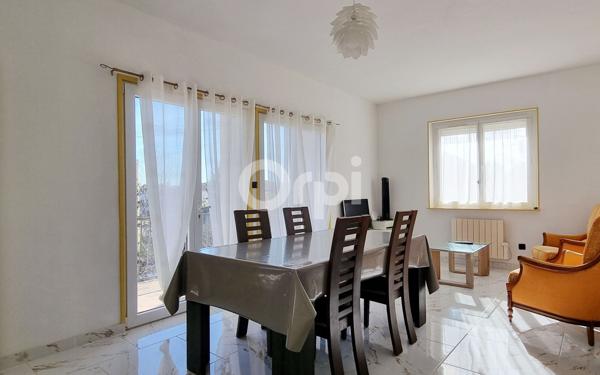 Maison à vendre    6 pièces •  Alès