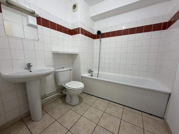 Location                                                      Appartement
                        
                     1 pièces                      37 m2                     à Villers-Cotterêts
