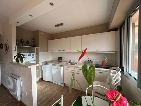 APPARTEMENT à VAUX SUR MER