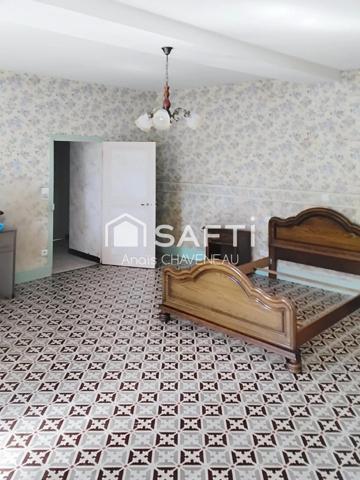 FERMETTE DE CARACTÈRE