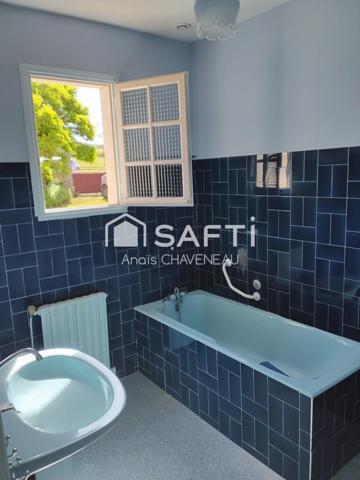 FERMETTE DE CARACTÈRE