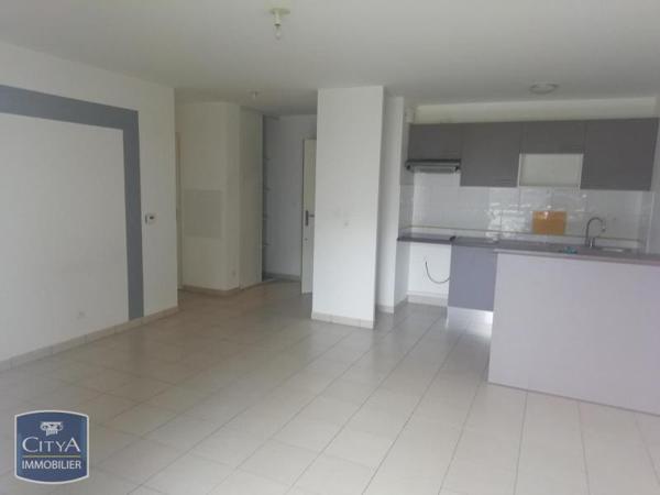 Appartement à louer 3 pièces 60.22m² Montrabé (31850)