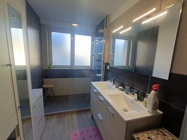 Appartement 4 pièces - 99 m² Exclusivité efficity