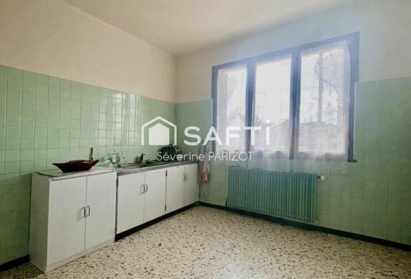 Quartier de Coeuilly - 160 m2 - 4 chambres - Sous-sol total