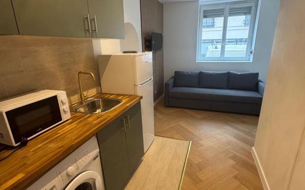 Appartement à louer    1 pièce • 16 m2 Levallois-Perret