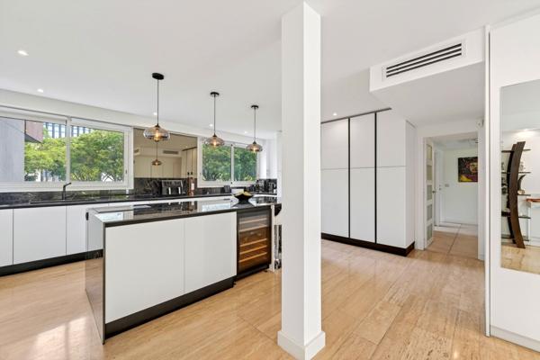 Vente Appartement de luxe Marseille 8 4 Pièces 115 m²