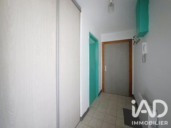 Location studio 29,7 m² Morbier
