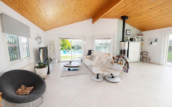 Maison à vendre    5 pièces •  Brax