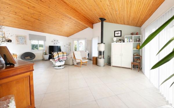 Maison à vendre    5 pièces •  Brax