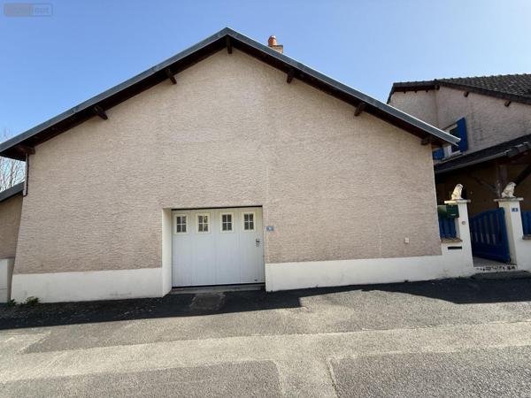 Maison individuelle à vendre à Hauterive dans l'Allier (03270), ref : 2025/929-03020