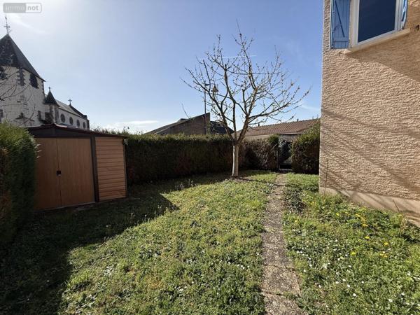 Maison individuelle à vendre à Hauterive dans l'Allier (03270), ref : 2025/929-03020