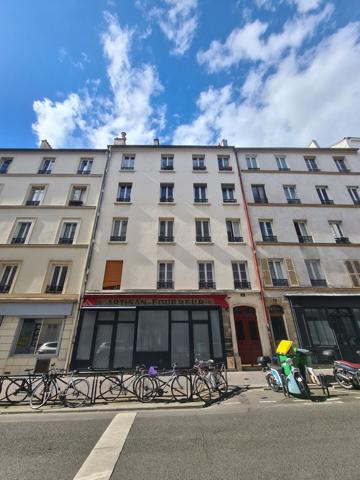 Studio calme et lumineux