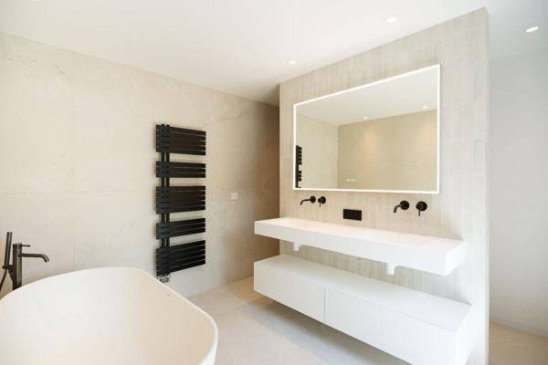 AIX-EN-PROVENCE - LA TORSE - MAISON - 310 M2 - JARDIN -1 292 M2 - PISCINE - GARAGE - 3 900 000€