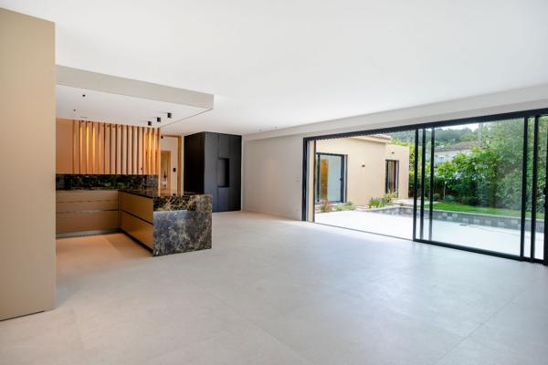 AIX-EN-PROVENCE - LA TORSE - MAISON - 310 M2 - JARDIN -1 292 M2 - PISCINE - GARAGE - 3 900 000€