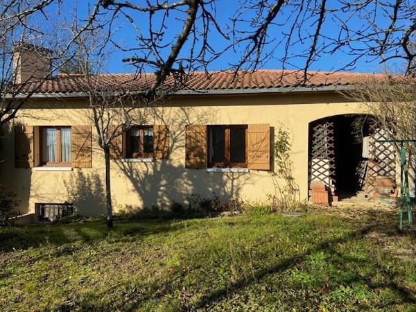 AUCH - Plain-pied 150m2, 4 ch, avec sous-sol et jardin clos