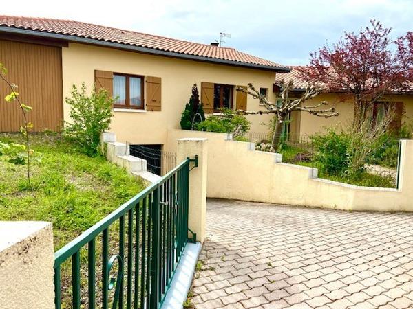 AUCH - Plain-pied 150m2, 4 ch, avec sous-sol et jardin clos