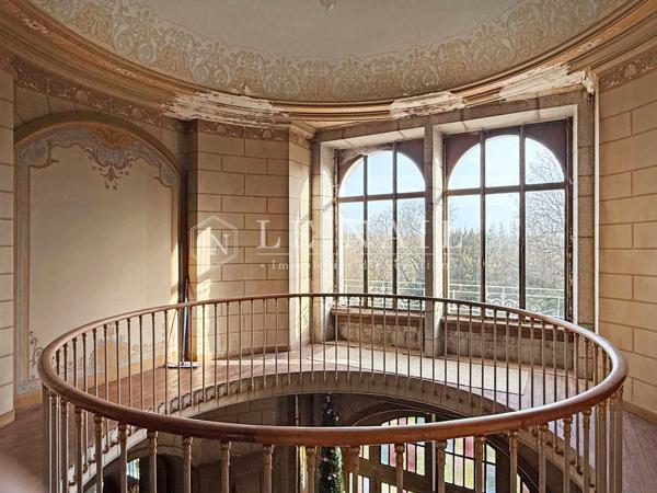 Joli château du XIXe siècle à vendre en Mayenne