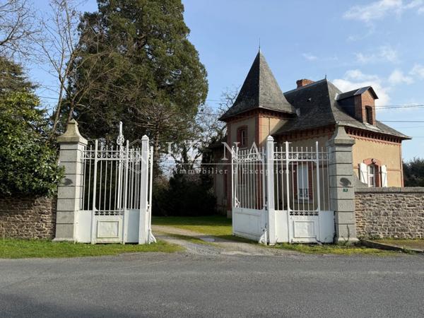 Joli château du XIXe siècle à vendre en Mayenne
