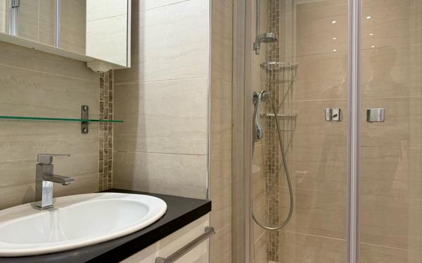Appartement à louer    2 pièces • 38,05 m2 Paris 15