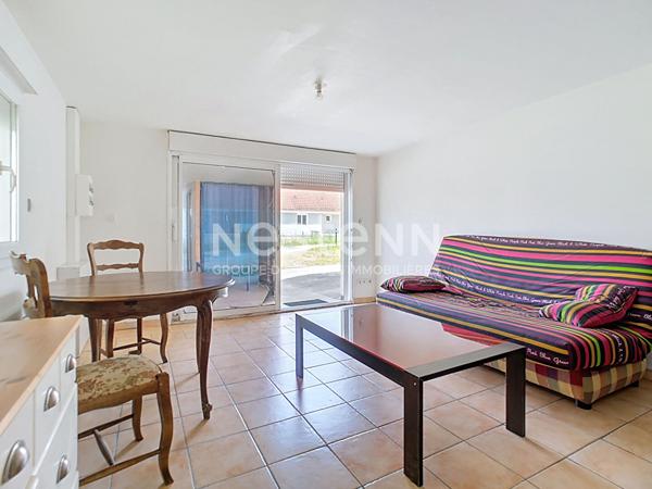 Ensemble immobilier à Larche composé de 3 maisons dont 2 divisés en appartement. Total de 5 lots en monopropriété