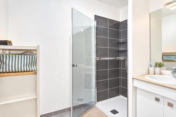 Appartement T2 - Balcon - Garage