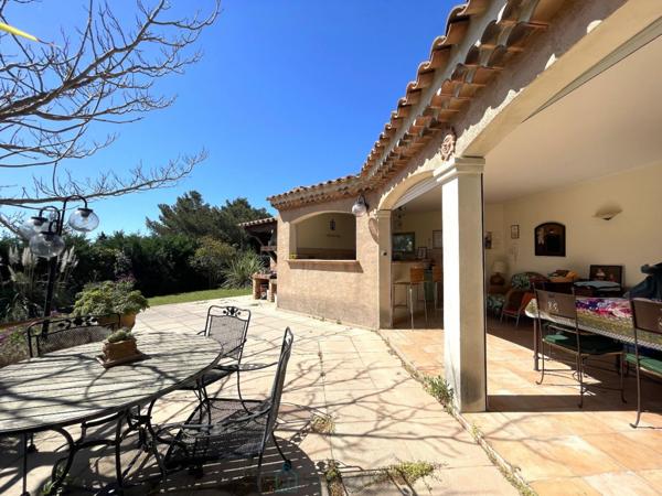 ST MITRE  - Belle propriété: Maison T7 avec piscine - 211m² / parcelle 2850m²