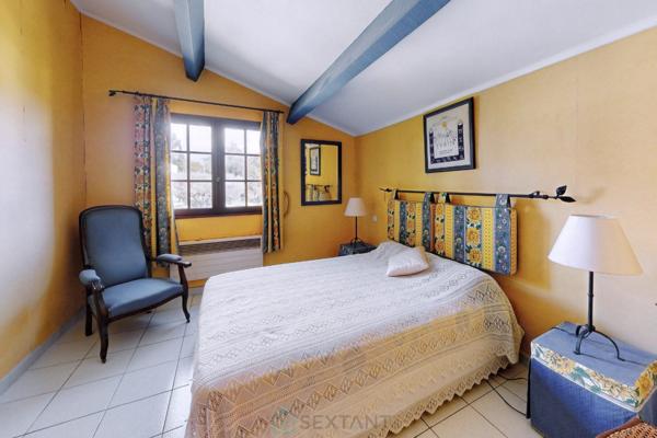 ST MITRE  - Belle propriété: Maison T7 avec piscine - 211m² / parcelle 2850m²