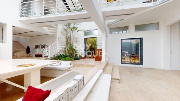 Lumière & verdure aux portes de Paris, Maison style Loft avec jardin au calme