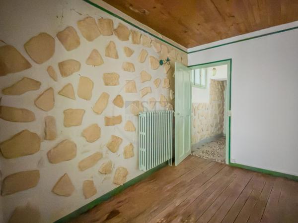 Maison de village avec local et potentiel à Privas