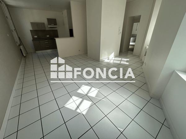 Location Appartement 2 pièces 40.08 m² - 3 RUE DE LA COMEDIE Niort 79000