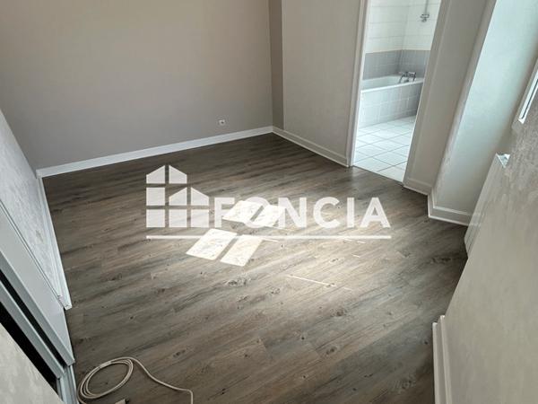 Location Appartement 2 pièces 40.08 m² - 3 RUE DE LA COMEDIE Niort 79000