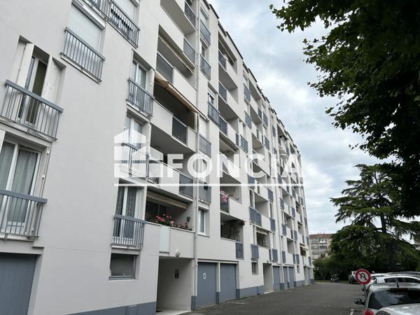 Location Appartement 5 pièces 99.32 m² - 6 BIS AVENUE DE LONS Billere 64140