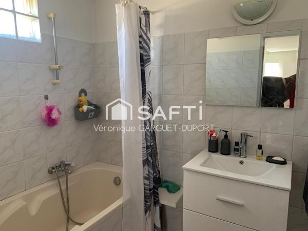 Immeuble 2 appartements libres, extérieur, proche centre