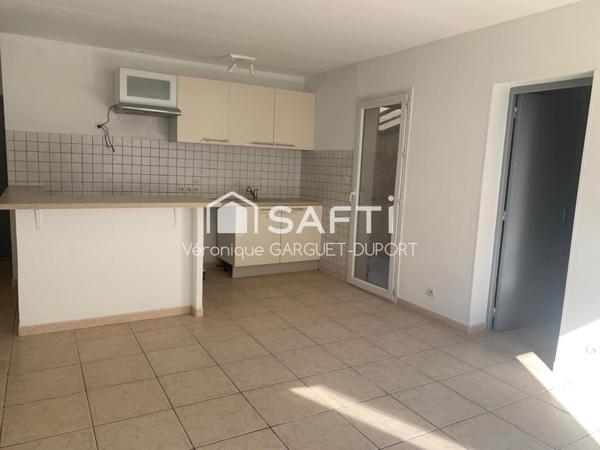 Immeuble 2 appartements libres, extérieur, proche centre