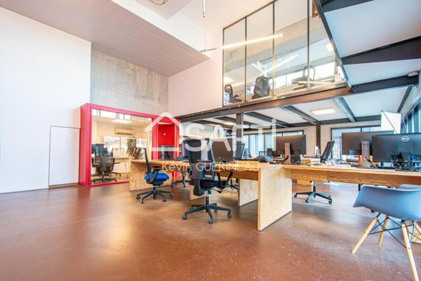 Murs commerciaux 335m2 Bordeaux Bassin à Flots